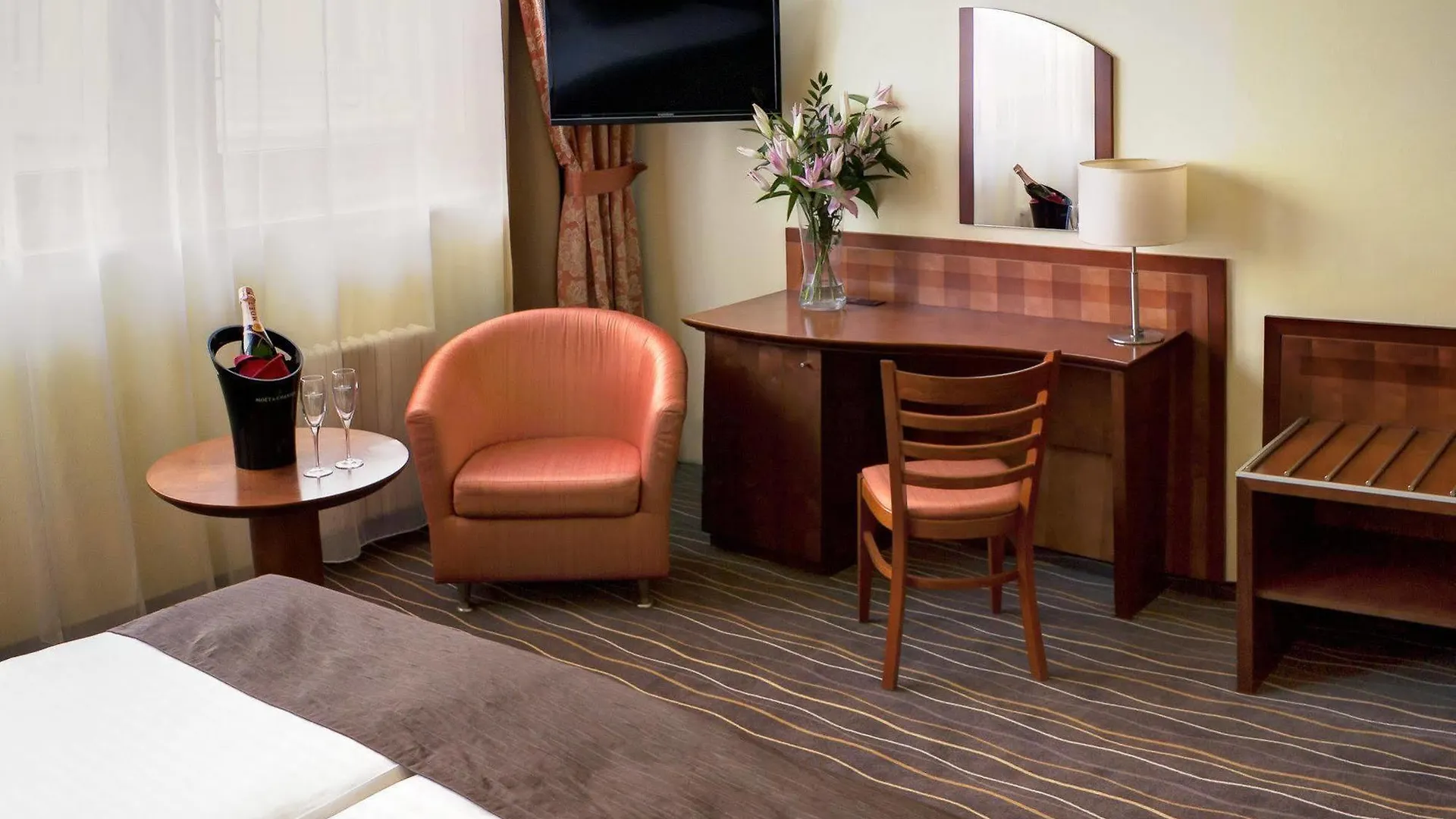 Luxury Family Hotel Bila Labut Prag