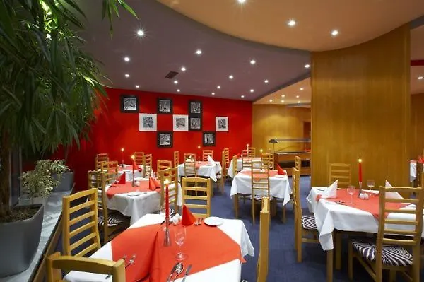 Luxury Family Hotel Bila Labut Prague