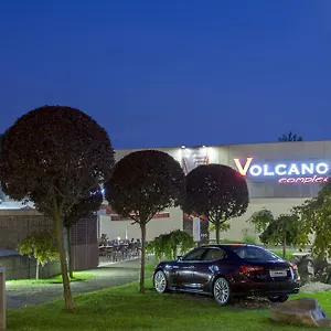 Volcano **** Praag