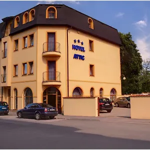 Attic *** Praag