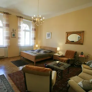 https://apartment-no-20-jaltsk-3.karlovyvary-hotels.com