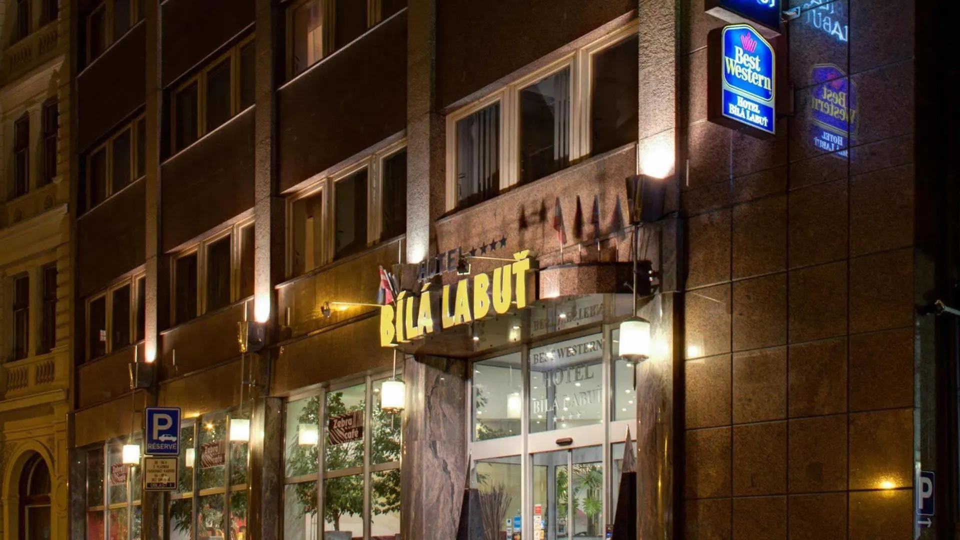 Luxury Family Hotel Bila Labut Prag