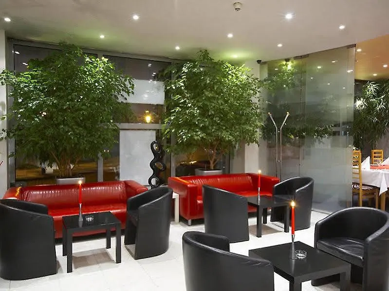 Luxury Family Hotel Bila Labut Prag
